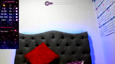 Julya Smith online show from December 19, 2024, 5:18 pm