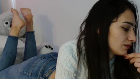 Julyana online show from January 18, 2025, 10:39 am