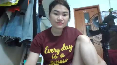 julyesex online show from November 18, 2025, 12:16 am