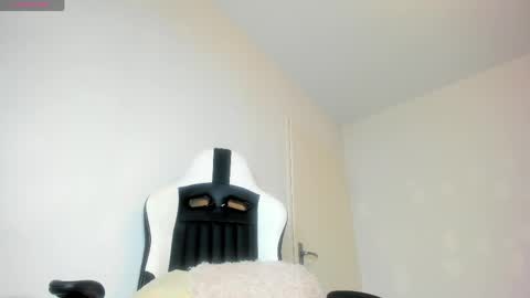 July online show from April 19, 2026, 11:51 pm