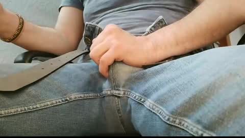 Gregor online show from April 20, 2026, 7:44 am