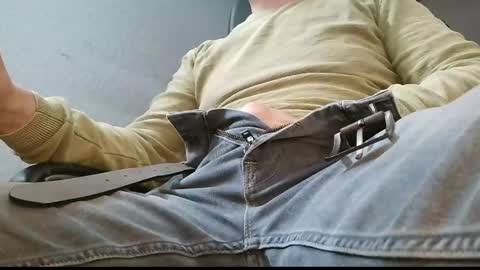 Gregor online show from April 23, 2026, 8:13 am