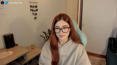 Call me Sussy  online show from November 16, 2025, 4:07 am