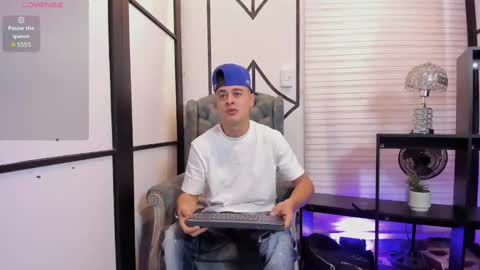 Junior online show from September 29, 2025, 9:52 pm