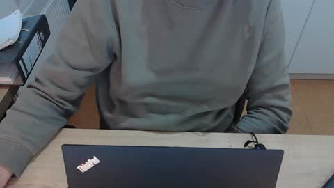 junk2711 online show from November 25, 2025, 1:11 pm