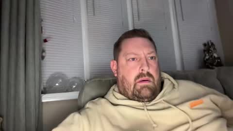 Snapshot of junky345 chatting on December 1, 2024, 4:40 pm Junky online show from December 1, 2024, 4:40 pm