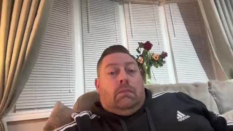 Snapshot of junky345 chatting on December 31, 2024, 5:18 pm Junky online show from December 31, 2024, 5:18 pm