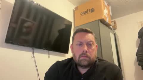 Snapshot of junky345 chatting on March 31, 2026, 8:42 pm Junky online show from March 31, 2026, 8:42 pm