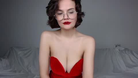 JunneWers online show from December 29, 2024, 7:32 pm