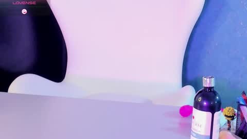 junosomnum online show from February 17, 2025, 4:09 am