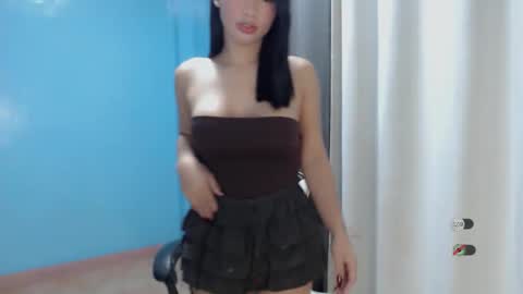 Julia online show from June 9, 2026, 11:33 am
