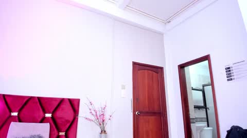 Jupiter Fox online show from January 9, 2025, 5:33 pm