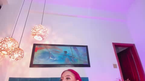 Jupiter Fox online show from September 12, 2025, 12:55 am