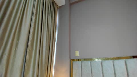 Jupiter Fox online show from November 30, 2025, 2:32 pm