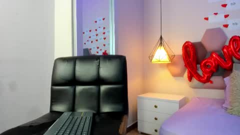 Jupiter Fox online show from February 15, 2026, 2:47 pm