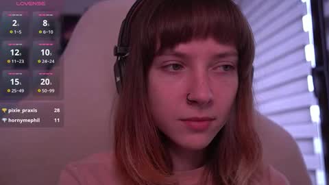 Julia online show from September 30, 2025, 7:35 am