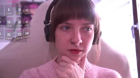 Julia online show from October 2, 2025, 7:37 am