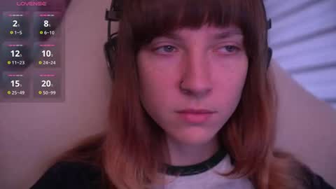 Julia online show from October 17, 2025, 7:44 am