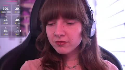 Julia online show from May 15, 2026, 11:28 am