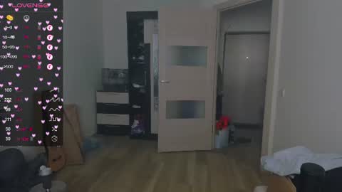 Snapshot of just_edwins chatting on June 19, 2026, 4:11 pm Edwins online show from June 19, 2026, 4:11 pm