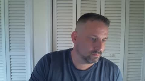 Snapshot of just_inside chatting on May 14, 2026, 3:08 pm just_inside online show from May 14, 2026, 3:08 pm