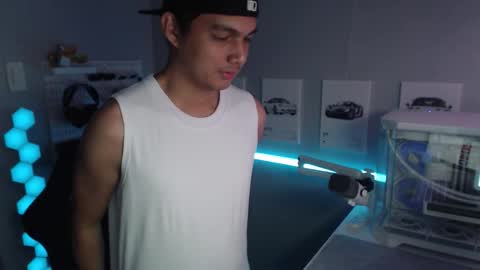 Rhys online show from November 18, 2025, 6:34 pm