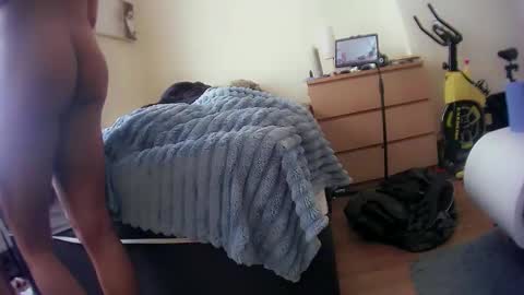 Dee online show from March 28, 2026, 11:32 am