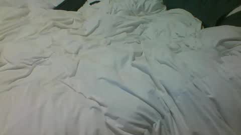justbeing000000 online show from June 27, 2026, 4:28 am