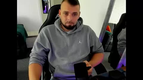 Snapshot of justforfunchriss chatting on November 3, 2025, 11:55 am justforfunchriss online show from November 3, 2025, 11:55 am