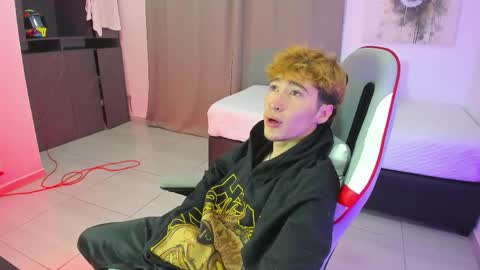 Justin Blake online show from May 26, 2026, 2:35 pm