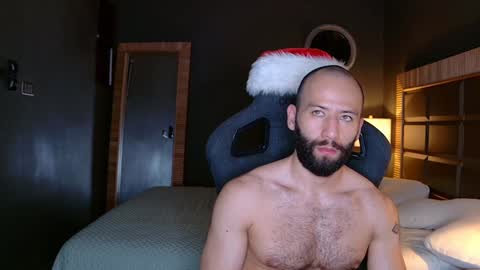 Justin online show from January 1, 2025, 1:15 am