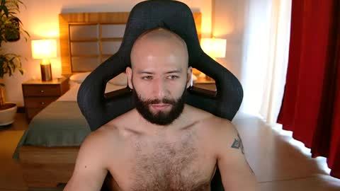 Snapshot of justin_hton chatting on June 7, 2026, 2:54 pm Justin online show from June 7, 2026, 2:54 pm