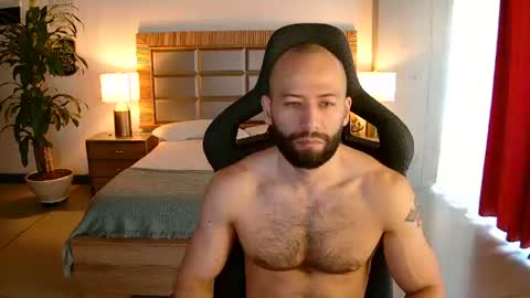 Snapshot of justin_hton chatting on August 5, 2026, 12:41 pm Justin online show from August 5, 2026, 12:41 pm
