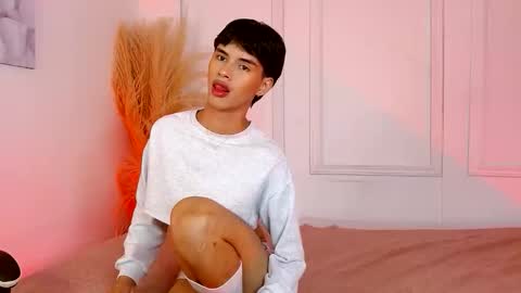 Justin online show from October 4, 2025, 2:42 am