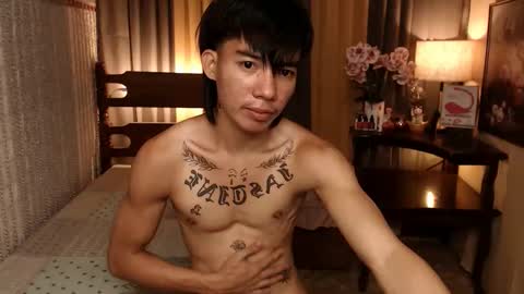 justine_hunk online show from January 3, 2025, 1:05 am
