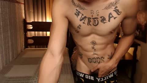 justine_hunk online show from January 17, 2025, 10:01 pm