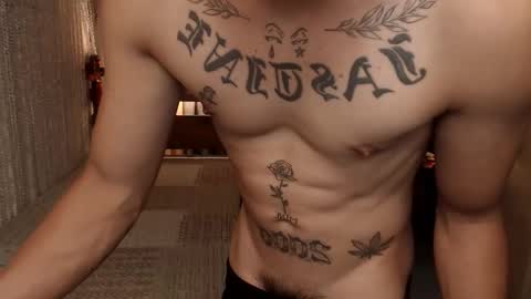 Snapshot of justine_hunk chatting on May 23, 2026, 5:56 am justine_hunk online show from May 23, 2026, 5:56 am