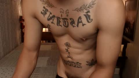 justine_hunk online show from June 14, 2026, 6:48 am