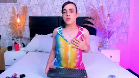 Justine online show from March 31, 2026, 4:35 am