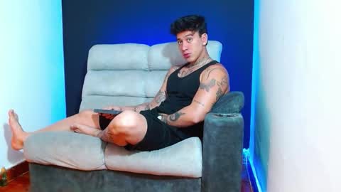 justinfuller_31 online show from January 14, 2026, 4:12 pm