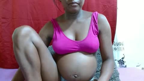 Justlhot online show from January 15, 2025, 4:57 am