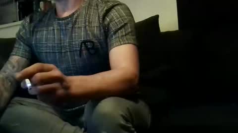 justmehere077 online show from December 21, 2024, 1:47 am