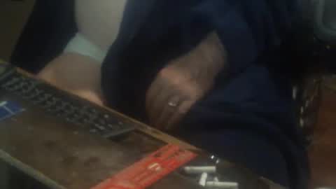 justmeohio online show from November 21, 2025, 1:48 am