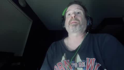 Snapshot of justmetool chatting on January 6, 2026, 6:39 am Tool online show from January 6, 2026, 6:39 am