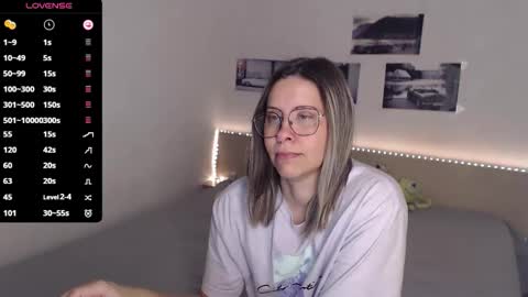 Julie online show from November 27, 2025, 5:09 am