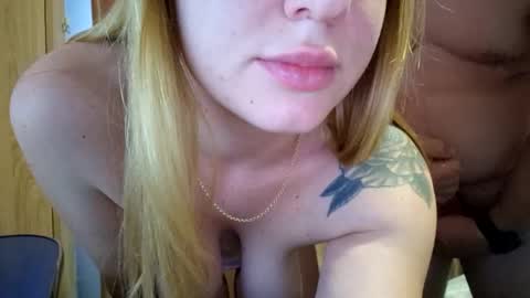 Ana online show from December 13, 2024, 1:22 pm