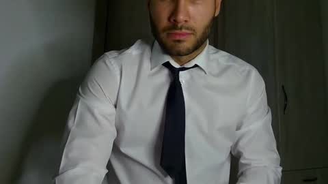 Justin online show from April 16, 2026, 12:22 am