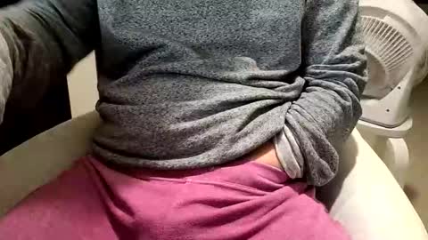 KI e697a5e69cac online show from October 26, 2025, 4:46 pm