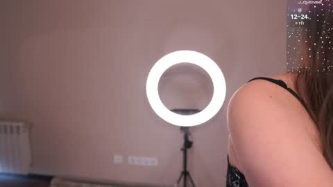 Amely online show from January 21, 2025, 4:32 am