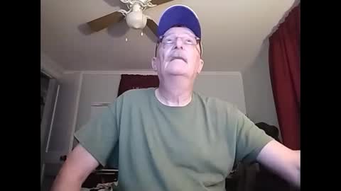 kabriggs137 online show from December 18, 2024, 10:35 pm